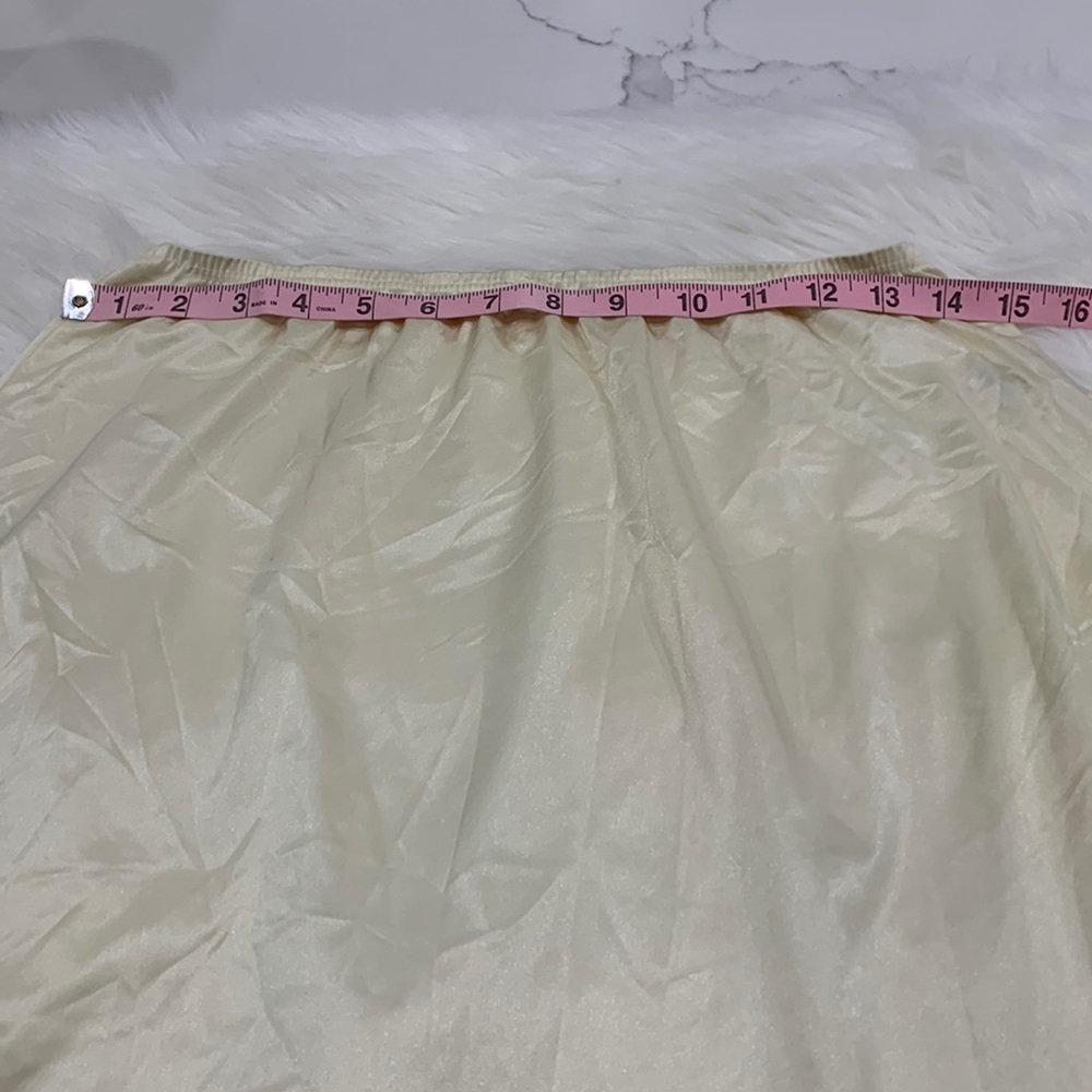 Skirt Cream Slip. Size S